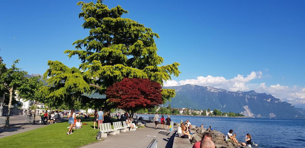 Montreux Holiday Home Екстериор снимка