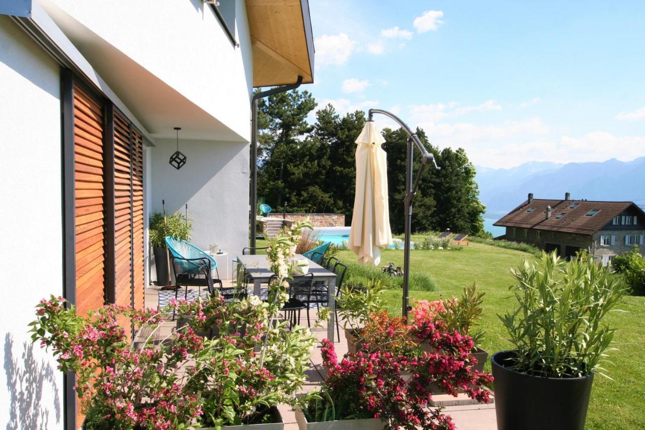 Montreux Holiday Home Екстериор снимка