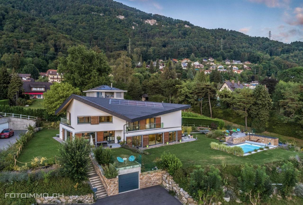Montreux Holiday Home Екстериор снимка