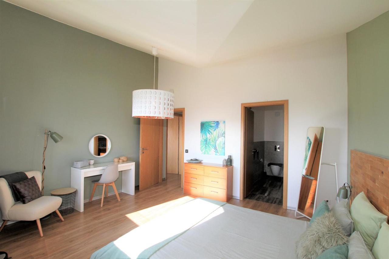 Montreux Holiday Home Екстериор снимка