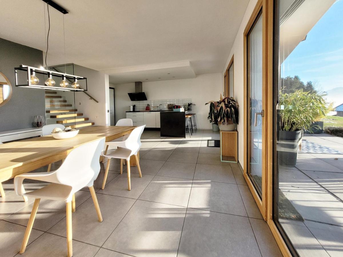 Montreux Holiday Home Екстериор снимка