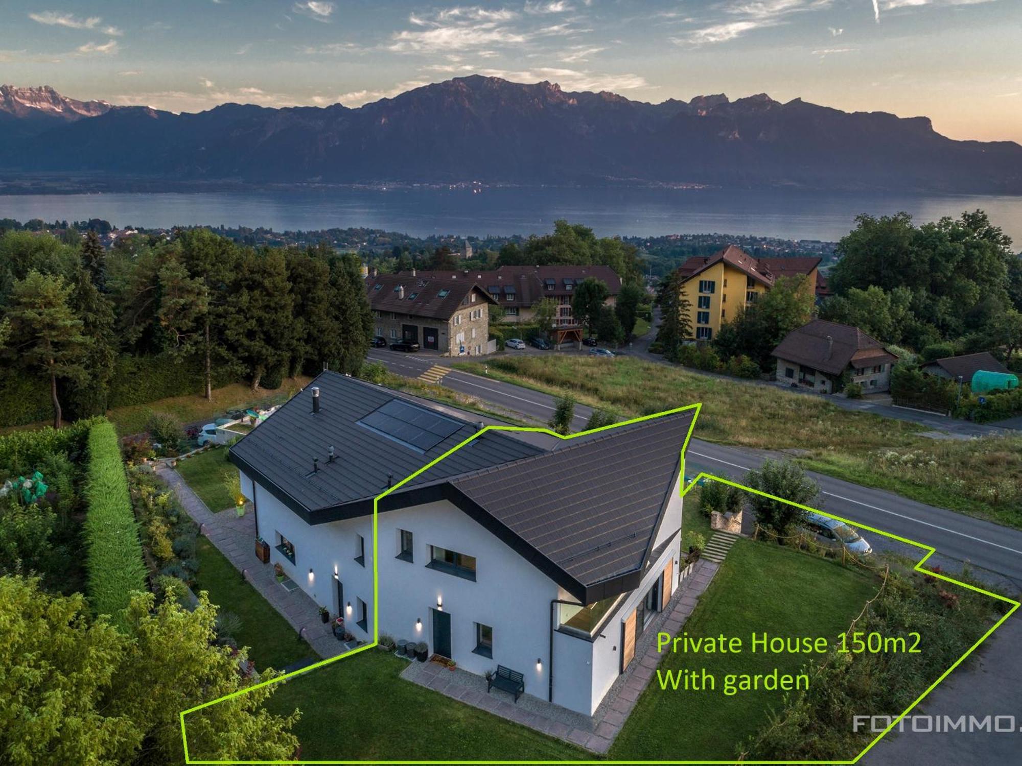 Montreux Holiday Home Стая снимка