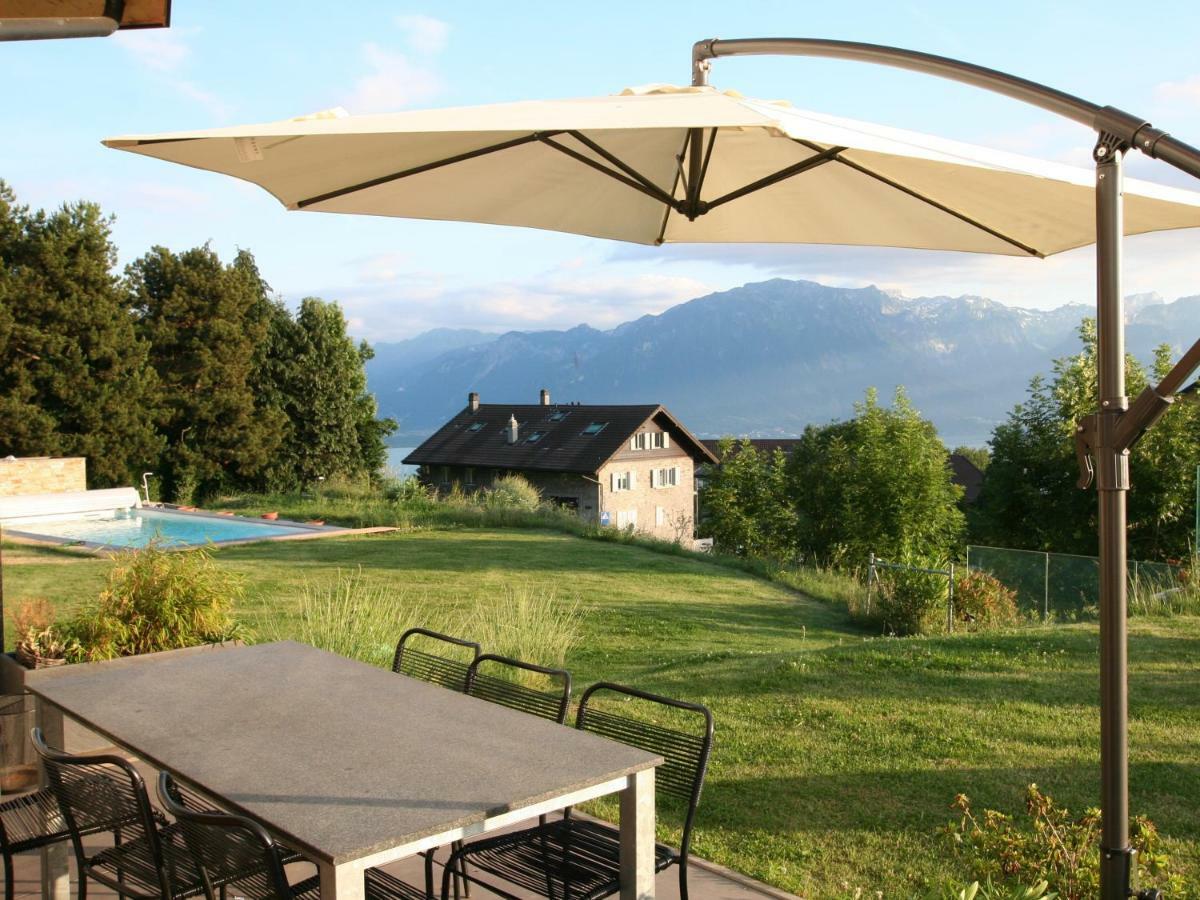 Montreux Holiday Home Екстериор снимка